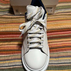 Alexander McQueen Oversized sneaker in White/Pop yellow/navy
